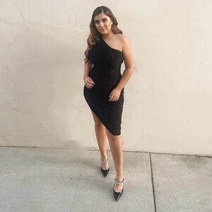 Norma Kamali Diana Gown